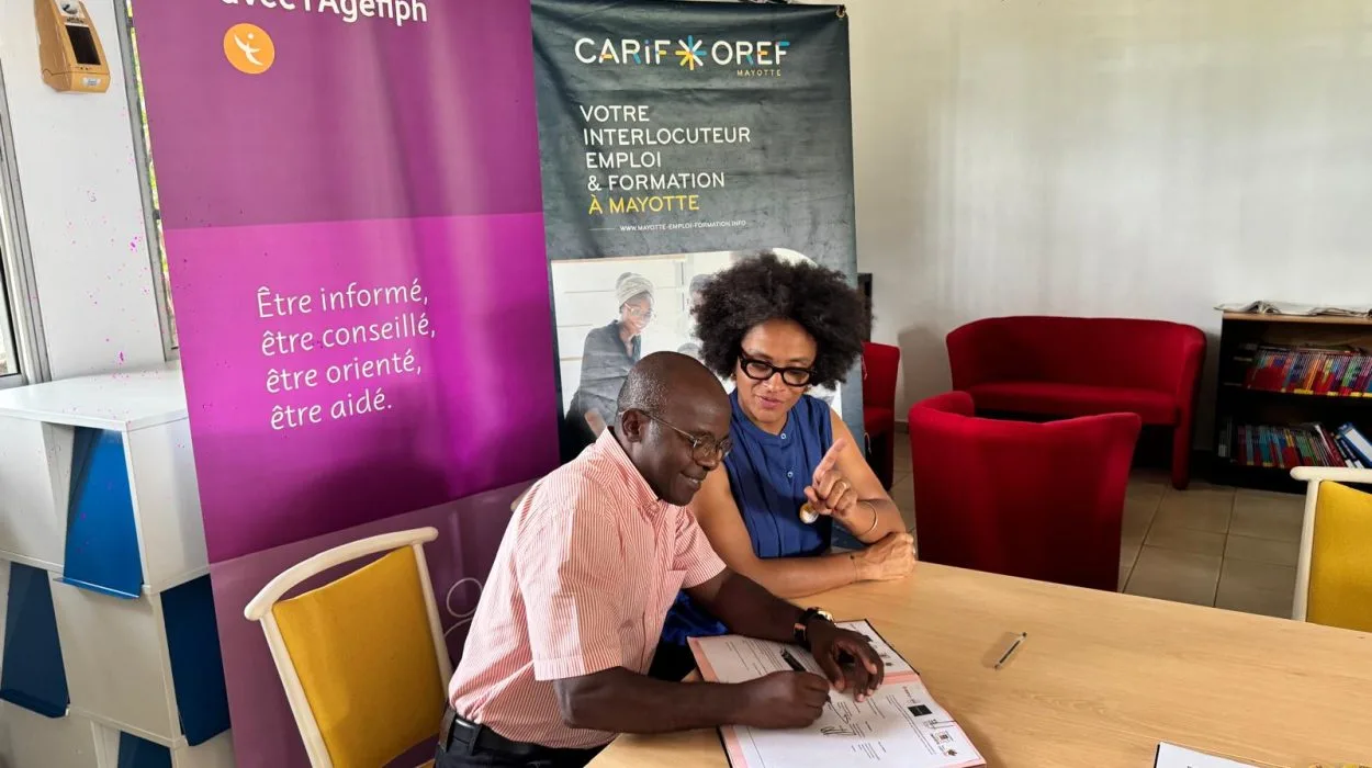 Signature convention Carif oref Mayotte et AGEFIPH